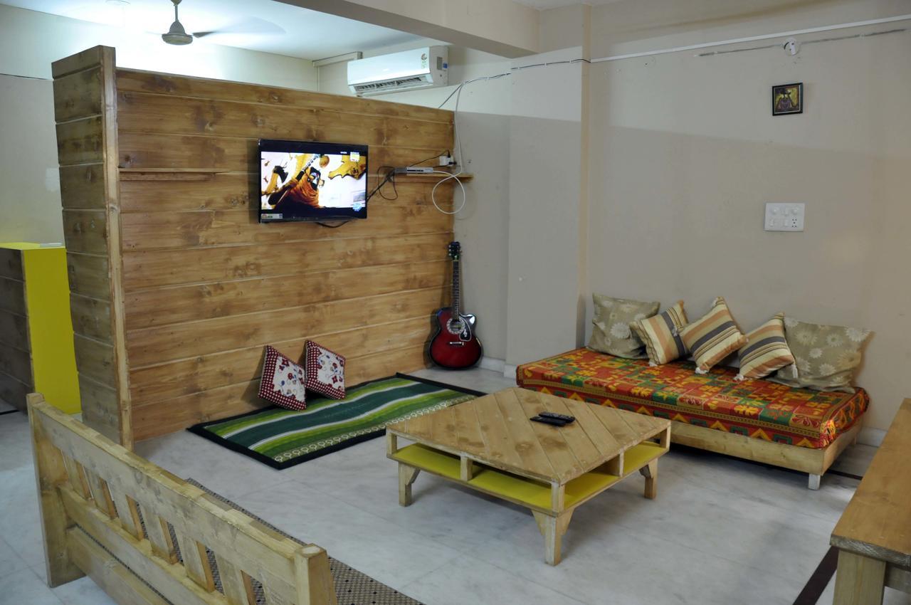 Friends Hostel New Delhi Ngoại thất bức ảnh